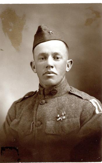 Headshot of Alonzo Stanton in uniform.
