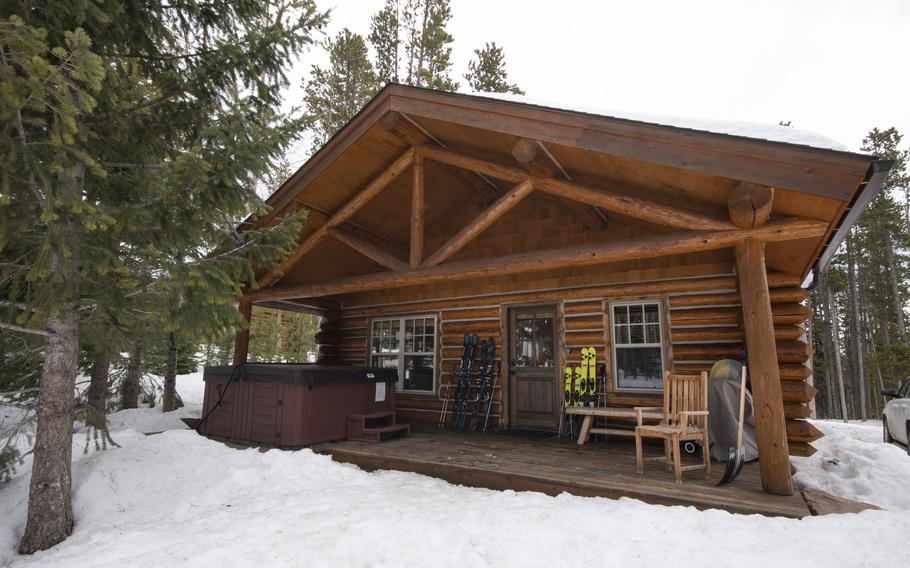 The Cowboy Heaven cabins in the Moonlight Basin area are an attractive lodging option for the ski-in/ski-out location. 