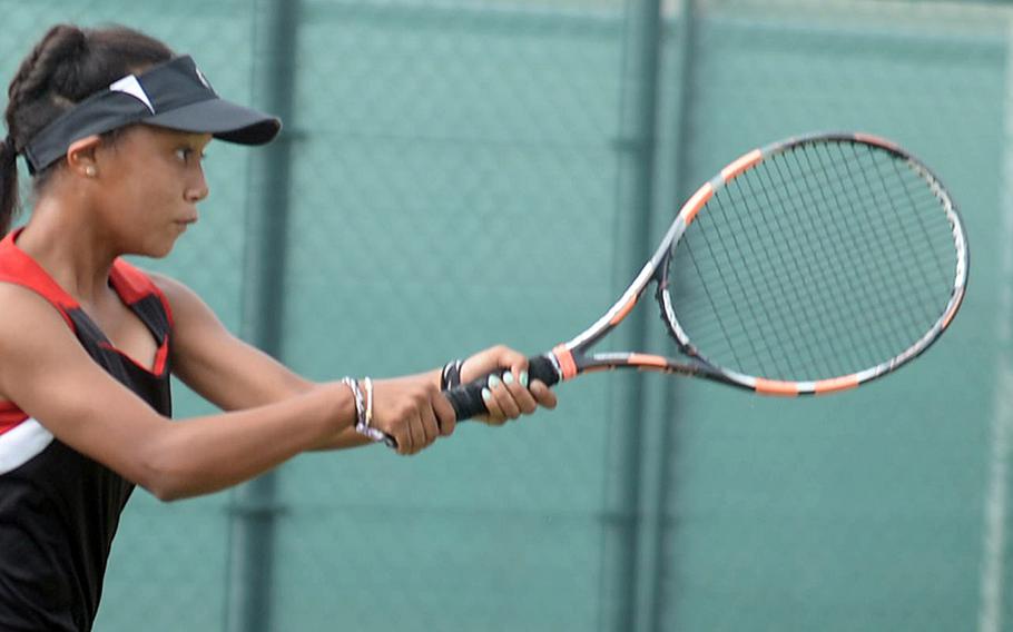 Miu Best is one half of E.J. King's twin-sister tennis duo.