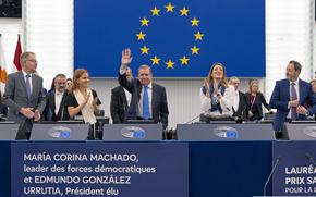 Pietro Naj-Oleari,
European Parliament,
Information General Directoratem,
Web Communication Unit,
Picture Editor and photographer.
E-mail: pietro.naj-oleari@europarl.europa.eu 