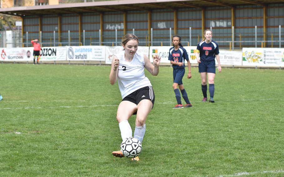 Vicenza’s Maya Fitch is virtually unguarded while scoring her fourth goal of the game Saturday, April 23, 2023, in the Cougars’ 7-0 win over the Aviano Saints.