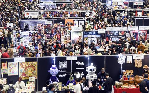 291124wkQT-COMIC-CONphoto01.jpg