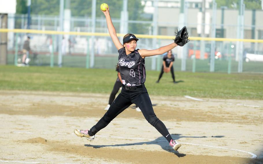 Gabby Martens pitches.