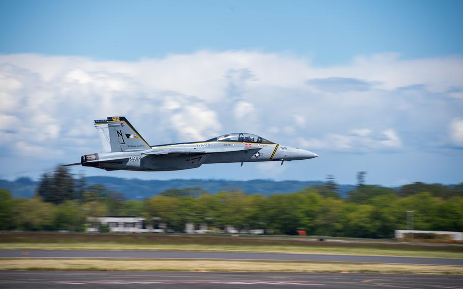 Lt. Amanda Lee, assigned to Strike Fighter Squadron (VFA) 106’s Rhino Demo Team, maneuvers an F/A-18E Super Hornet at the 2022 Oregon International Air Show in Hillsboro, Ore., May 21, 2022. 