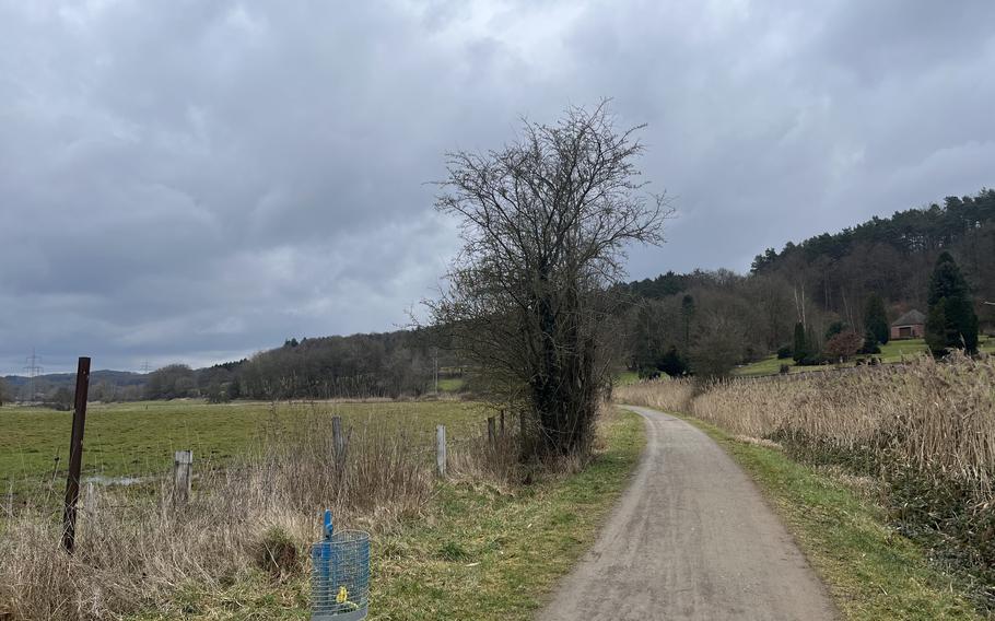 A bike path leads through fields in western Germany.