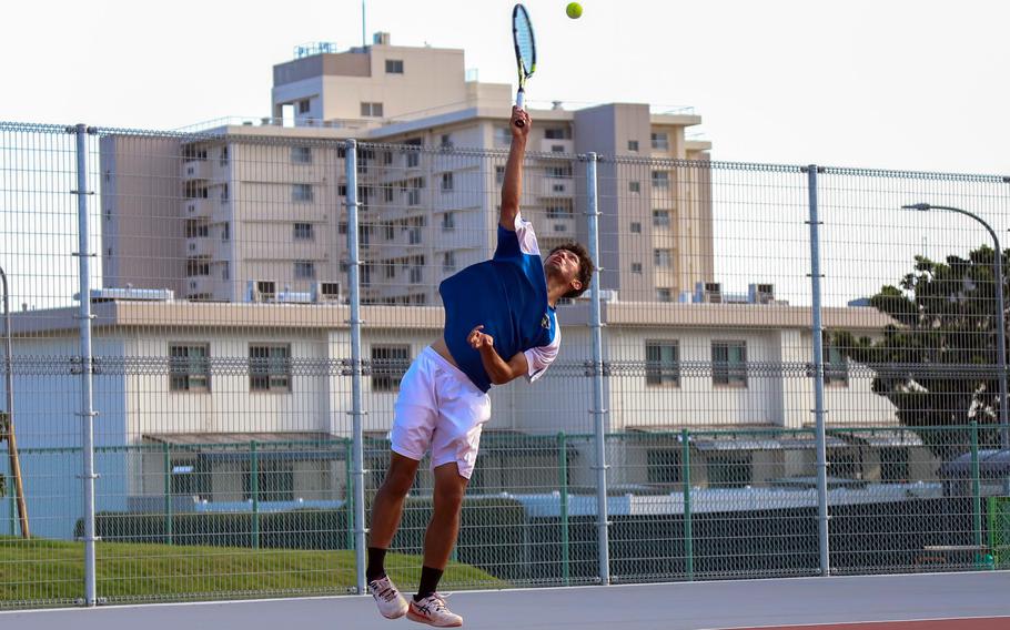 Ryunosuke Roesch serves.