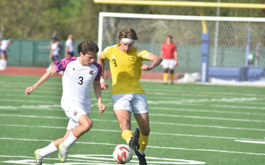 In a battle of Number 3s, Bahrain’s Thor Cies and Vicenza’s Andrew McGovern try to gain control of the ball in a 3-3 tie Friday, April 12, 2024.