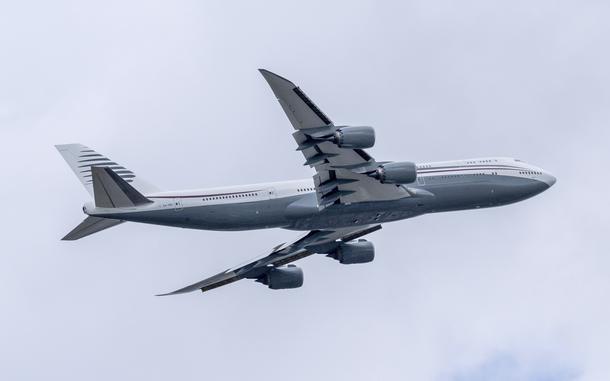 A Boeing 747 in flight.