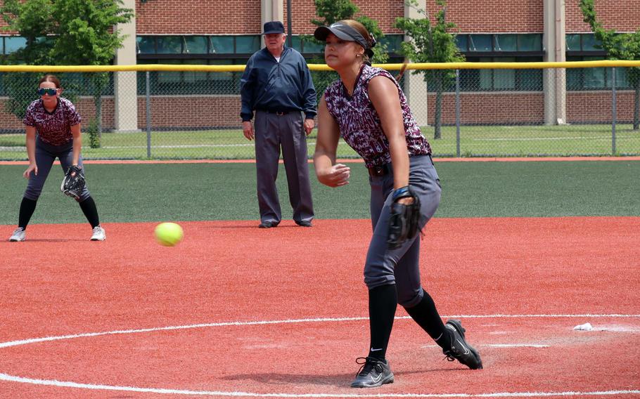Perry right-hander Leah Hamner fires to the plate against King.