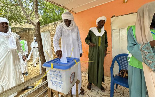 Chadians vote in N'djamena, Chad, Monday, May 6, 2024. Voters in Chad headed to the polls on Monday to cast their ballot in a long delayed presidential election that is set to end three years of military rule under interim president, Mahamat Deby Itno. (AP Photo/Mouta)
