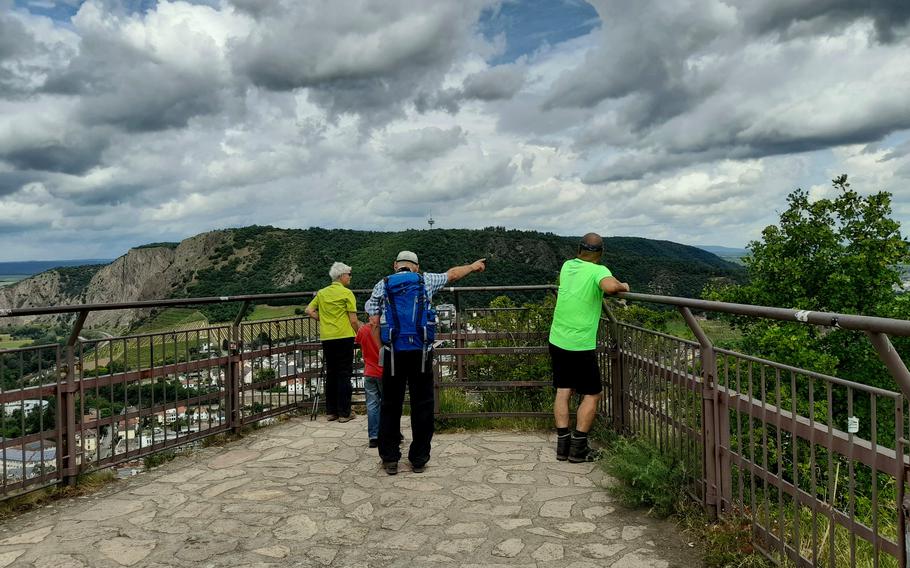 The steep climb up to the ruins of Rheingrafenstein Castle pays off in the form of a fantastic view over the Nahe valley.