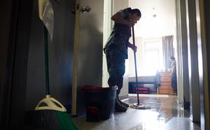 U.S. Marine Corps Pfc. Emily Laragonzalez, a network administrator, and Pfc. Nayeli Dominguez, a transmissions systems operator and New York native, both assigned to 9th Communication Battalion, I Marine Expeditionary Force Information Group, clean their room during Operation Clean Sweep II at Marine Corps Base Camp Pendleton, California, April 10, 2025. Part of the larger Barracks 360 Reset initiative, Operation Clean Sweep II builds upon the success of the first iteration by sustaining improved barracks conditions and further transforming I MEF’s organizational culture by reinvesting our time, resources, training and efforts into the barracks. (U.S. Marine Corps photo by Lance Cpl. Luke Rodriguez)