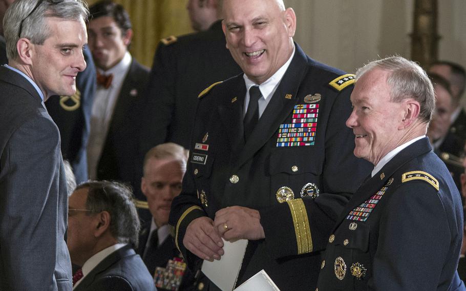 Army Chief of Staff Gen. Raymond T. Odierno, center, with Joint Chiefs of Staff Chairman Gen. Martin Dempsey and White House Chief of Staff Denis McDonough before a White House ceremony in 2013.