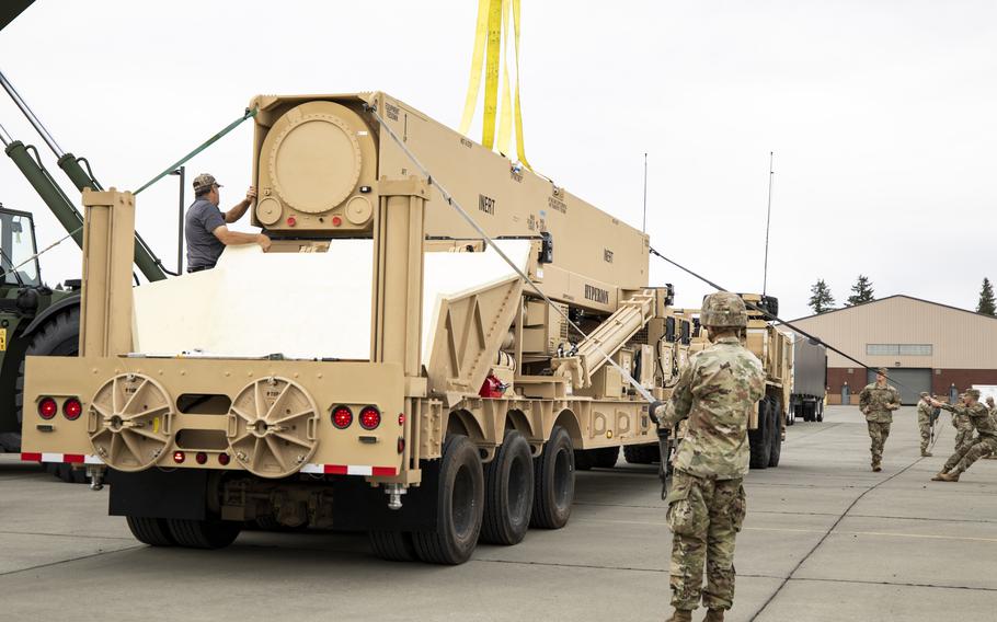 The first prototype hypersonic hardware is delivered to soldiers of 5th Battalion, 3rd Field Artillery Regiment, 17th Field Artillery Brigade at Joint Base Lewis-McChord, Wash. The Army is closer to fielding its Dark Eagle hypersonic missile after issuing the ground equipment to the unit, it said in a statement Oct. 7, 2021.