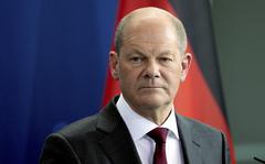 German Chancellor Olaf Scholz attends a joint press conference after a meeting with the Emir of Qatar, Sheikh Tamim bin Hamad Al Thani, at the chancellery in Berlin, Germany, Friday, May 20, 2022. (AP Photo/Michael Sohn)