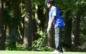 Royal David Obermuller puts during a Sept. 28, 2023, tournament at Woodlawn Golf Course on Ramstein Air Base, Germany.