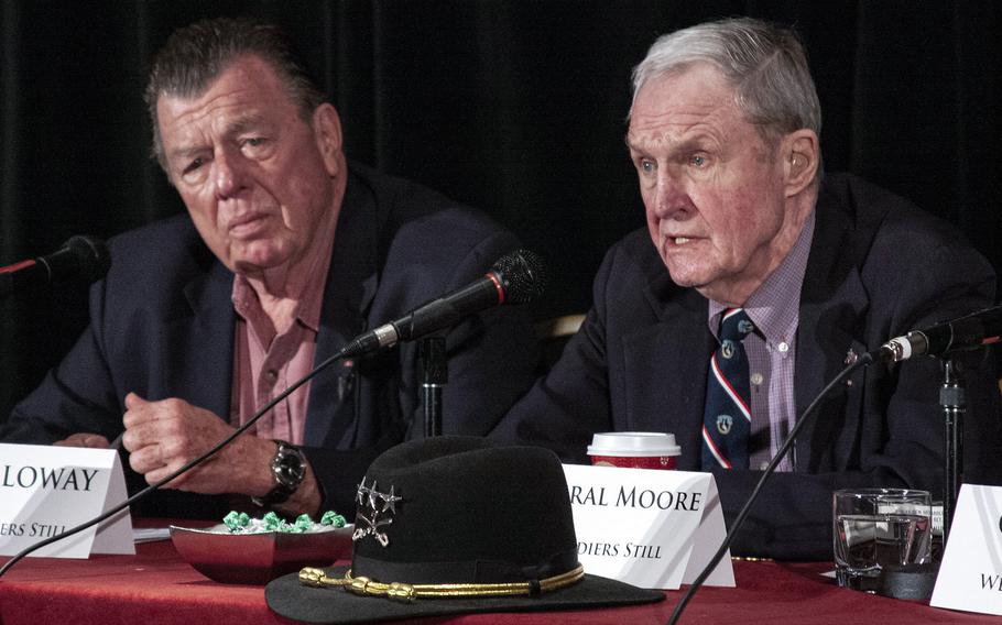 Joe Galloway and retired Lt. Gen. Hal Moore speak at an American Veterans Center conference in Washington in 2008.