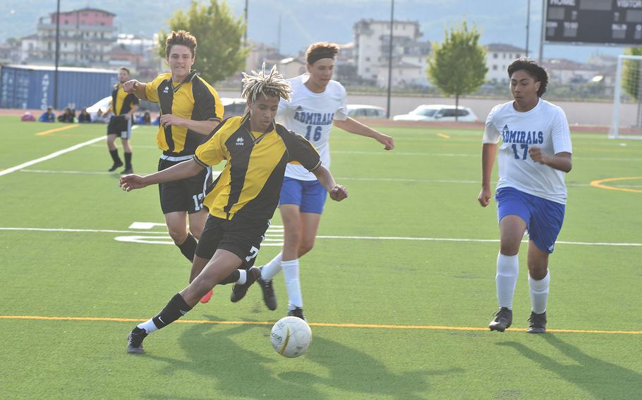 Vicenza's Gordon Heap tries to gain control of the ball to make a run at the Rota goal in the Cougars' 5-3 victory over the Admirals on Friday, April 29, 2022.