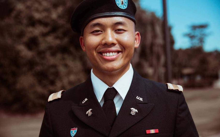 Authorities in Washington state are searching for Army 1st Lt. Brian Yang near Mount St. Helens, officials said.
