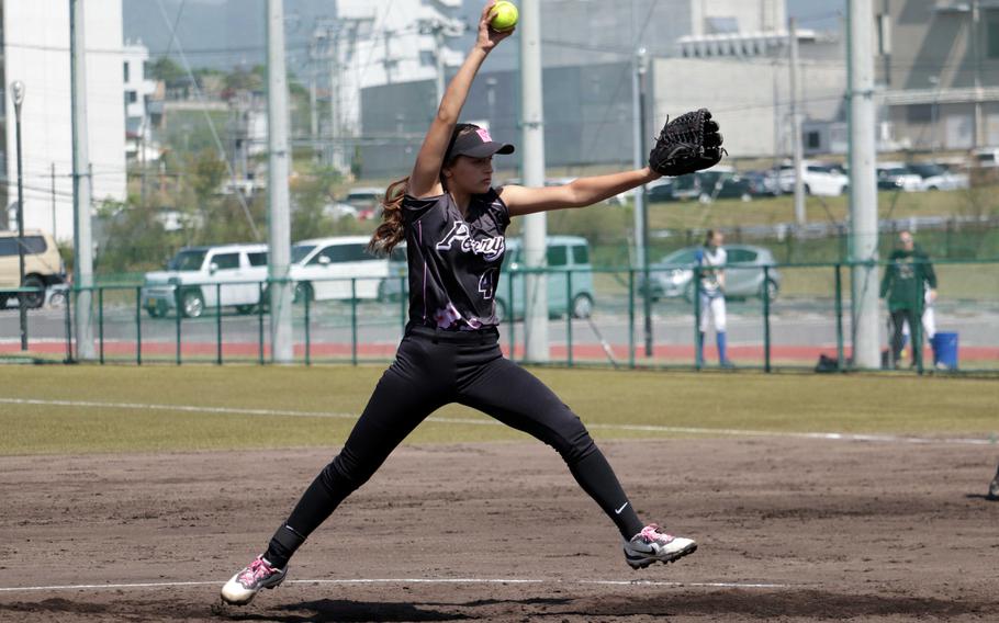 Gabby Martens pitches.