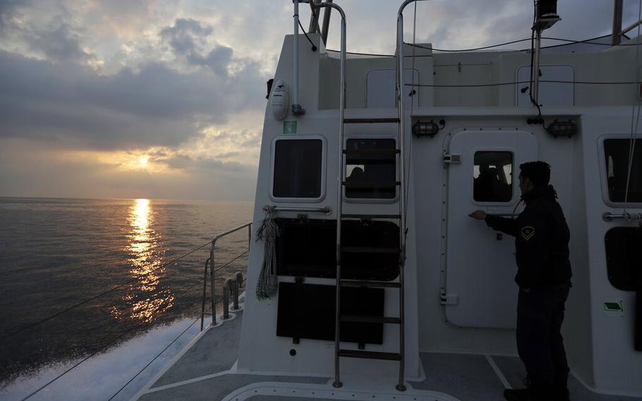 Οι ελληνικές αρχές διέσωσαν 84 μετανάστες σε 2 ξεχωριστά περιστατικά και συνέλαβαν 4 λαθρέμπορους