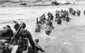 American soldiers land on Utah Beach in June 1944.

Conseil Régional de Basse-Normandie / National Archives USA
