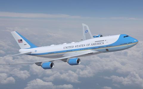 航空機・ヘリコプター Air Force One   Boeing 747-200  1/400 Amazon.com: Inflight USAF Air Force One for Boeing 747-200