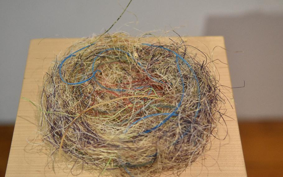 Bjoern Braun’s “Ohne Titel”  is one of four birds nests made of different materials  that the artist created for an exhibition running now at the Opel Villas in Ruesselsheim, Germany. 