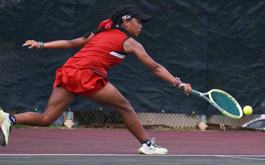 Top-seeded Miu Best of E.J. King won three times Tuesday to reach the semifinals of the Far East tennis tournament girls singles.