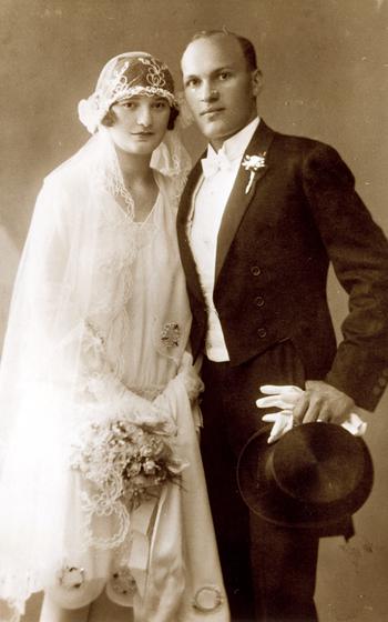 A wedding picture of Erzsebet Barsony and her first husband, Mor Fenyes, taken in Budapest in 1928.