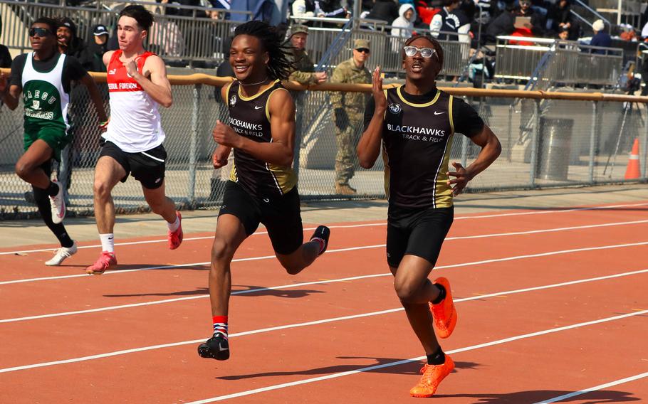 Humphreys' Javon Foreman and D'Jhontae Douglas are part of a strong Humphreys sprint corps.