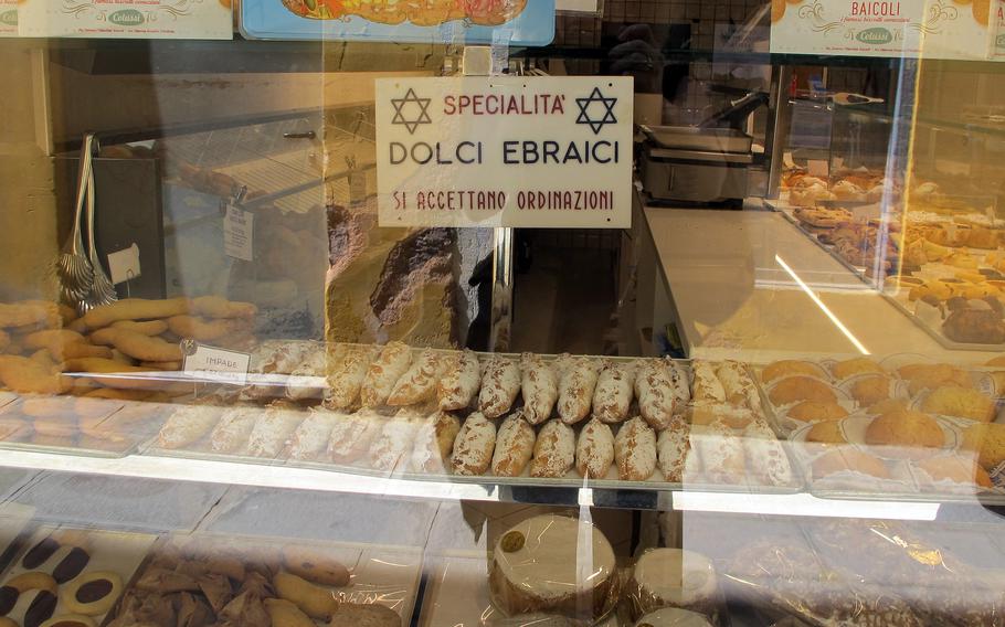 Venice's Jewish quarter contains kosher restaurants and bakeries.