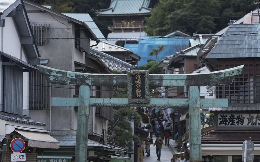 Enoshima's history reaches to the 9th century, when influential Buddhist monks Kukai and Nichiren trained there.