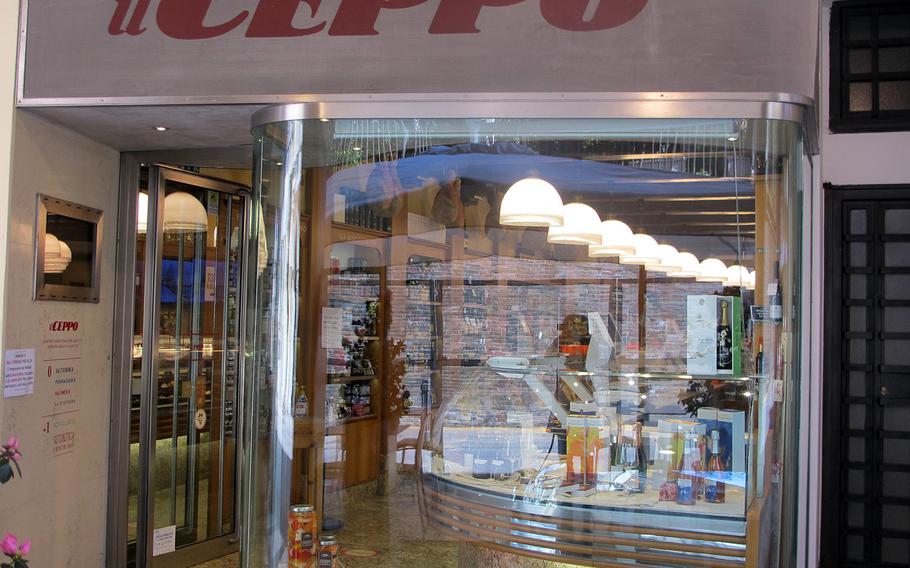 Il Ceppo, a gourmet food and wine store located on Vicenza's high street, has been a go-to takeout spot for those with discerning tastes all through Italy's pandemic lockdowns.