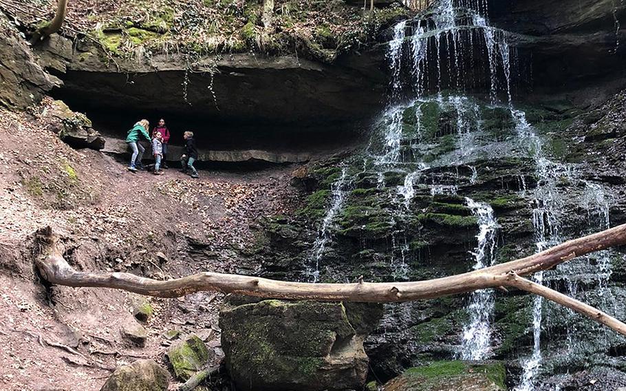 The trail along the Horschbach tributary hike feeds into the river Murr near Murrhardt. It showcases twisting trails and small waterfalls along the way. 