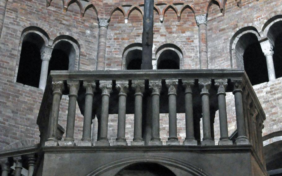 This tomb, a copy of one that Crusaders found for Jesus Christ  in Jerusalem, sits in San Sepolcro, one of seven churches of markedly different styles that form Santo Stefano. The tomb once housed the remains of the city's patron saint, San Petronio. The remains were transferred to the nearby basilica that bears his name.