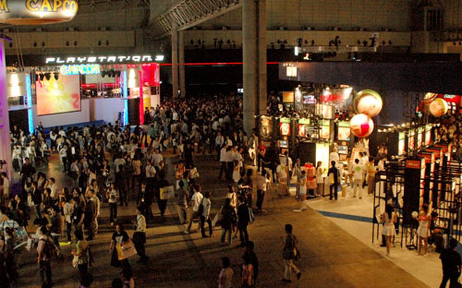 Crowds gravitate toward the Sony booth in one of the main halls of the 2006 Tokyo Game Show.