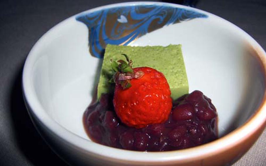 Green tea mousse, strawberry and sweetened beans are a superb match of East and West.