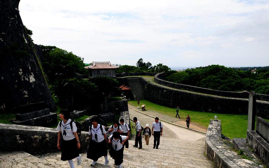 Shurijo Castle is surrounded by walkways that lead to gates which take visitors to different areas of the castle. The park is extremely popular with school children who come to the park as part of school tours to learn the history of the castle.