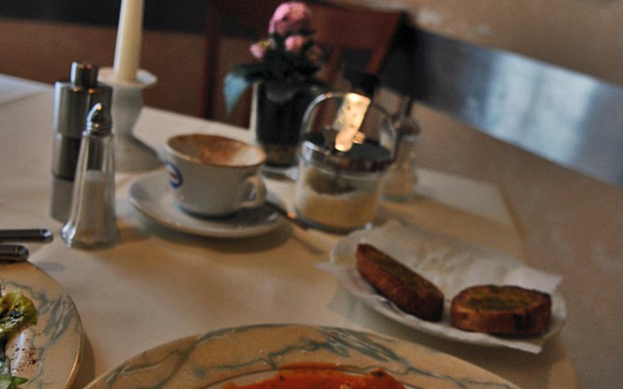 The spinach ravioli at La Piazza Ristorante in Kaiserslautern, Germany, was fresh, creamy and steaming hot. The restaurant had a pleasant ambience and the service during a busy lunch hour was quick.