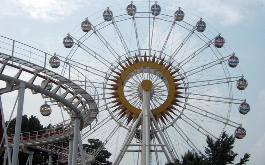 The Children's Grand Park is popular for its high-speed rides, to include the Crazy Dance, Crazy Mouse and the 88 Train.
