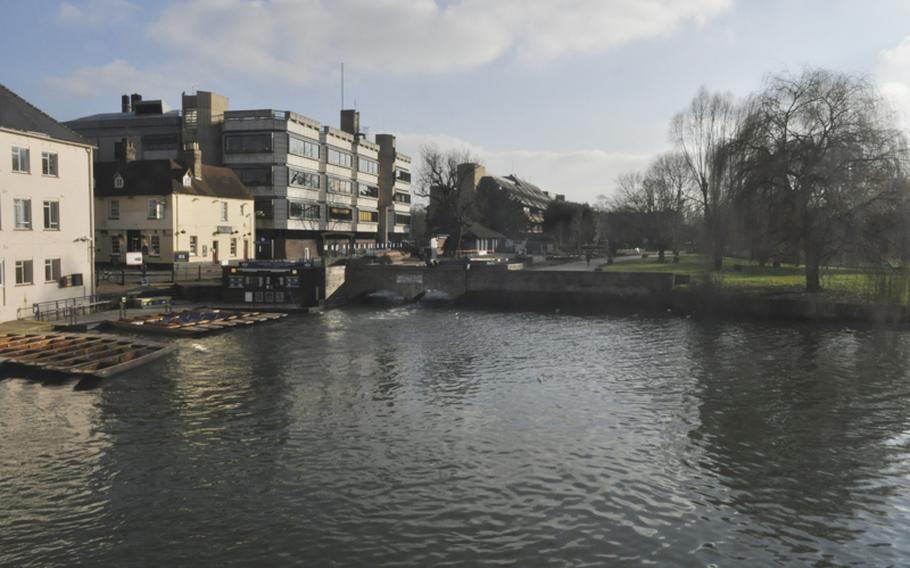 When the weather is warmer, check out the Mill Pond area in Cambridge. You can rent a punt boat from here or just sit at a dockside pub and watch the world float by.