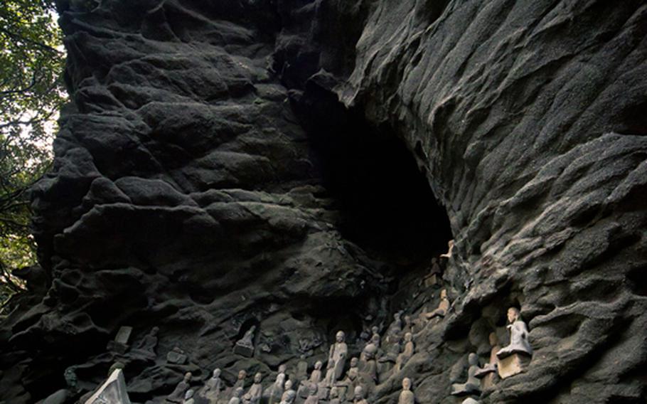 Along the trail up Mount Nokogiri are about 1,500 miniature statutes of the disciples of Buddha.