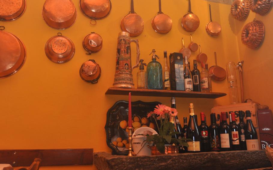 The Piol family has run Antica Osteria Al Forno from its present location in the Italian town of Refrontolo for 27 years. The restaurant offers a variety of traditional dishes from the area in a relaxed atmosphere.