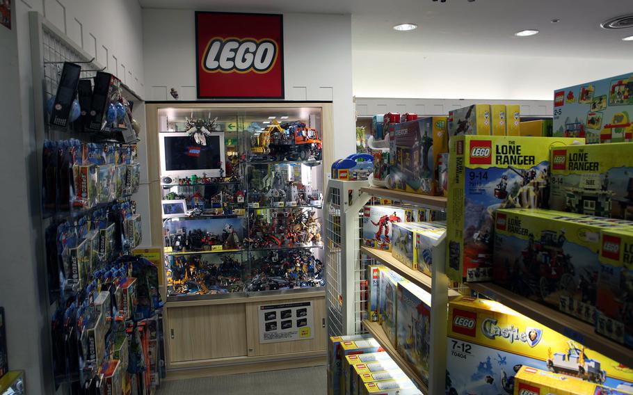 Hakuhinkan Toy Park in Ginza has an impressive collection of Lego sets.