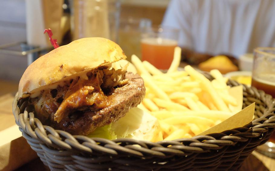 Smokehouse restaurant produces American-style barbecue in Tokyo, and is a must-try for fans of grilled meats.
