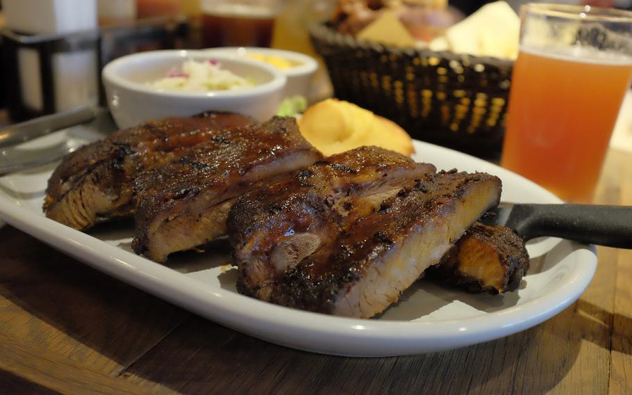 Smokehouse restaurant produces American-style barbecue in Tokyo, and is a must-try for fans of grilled meats.