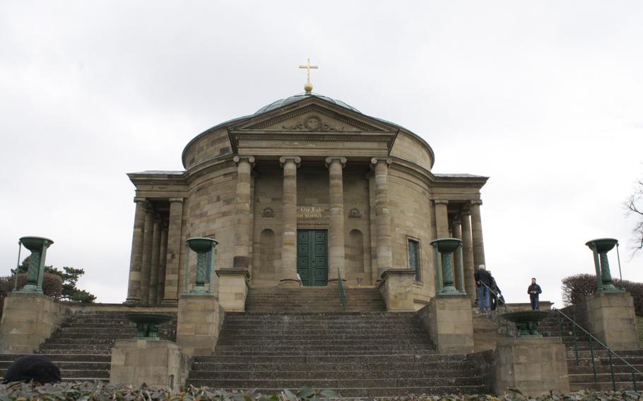 Grabkapelle auf dem Wuerttemberg , a chapel built between 1820 and 1824, was modeled on the Pantheon in Rome and is considered one of the better examples of neoclassical architecture in the region.