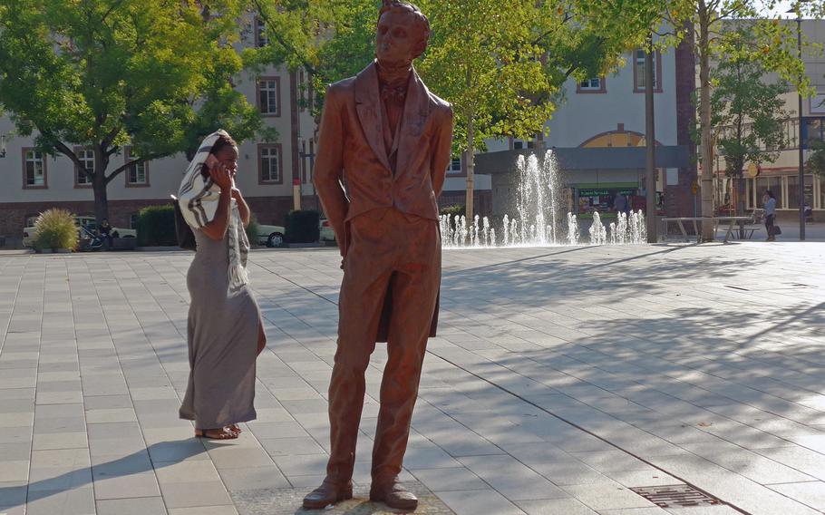 A statue of Moritz Daniel Oppenheim stands on Hanau's Freiheitsplatz, or Freedom Square. Born in Hanau's Judengasse, Oppenheim was a German artist who is often regarded as the first significant Jewish painter of the modern era.
