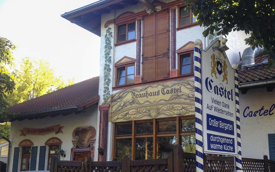 The exterior of Brauhaus Castel, a traditional German beer garden and restaurant in Mainz-Kastel, is minutes from Clay Kaserne and Wiesbaden. The restaurant has covered outdoor seating in the winter along with an area for groups and parties above the main restaurant.